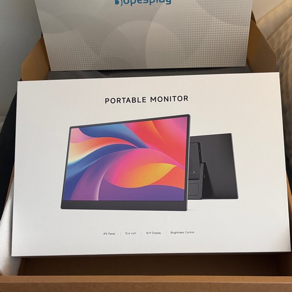 Portable Monitor - Picture 4 of 5